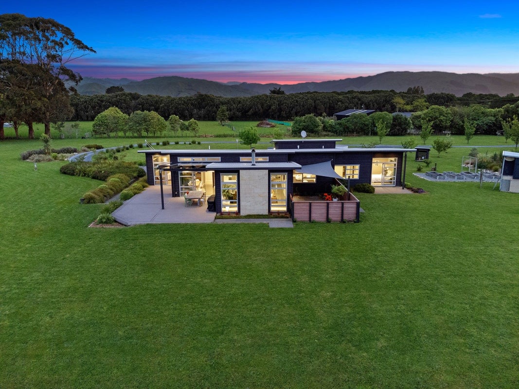 243 Otaki Gorge Road, Hautere - Carousel 2