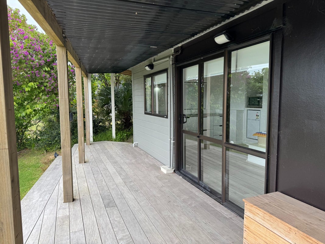 14 Kennedy Point Rd, Surfdale, Waiheke Island, Auckland - Carousel 1