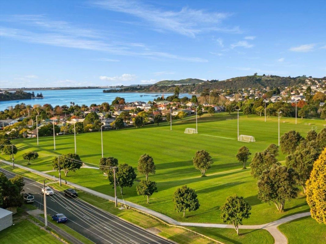38B Kaitemako Road, Welcome Bay, Tauranga, Bay Of Plenty - Carousel 19