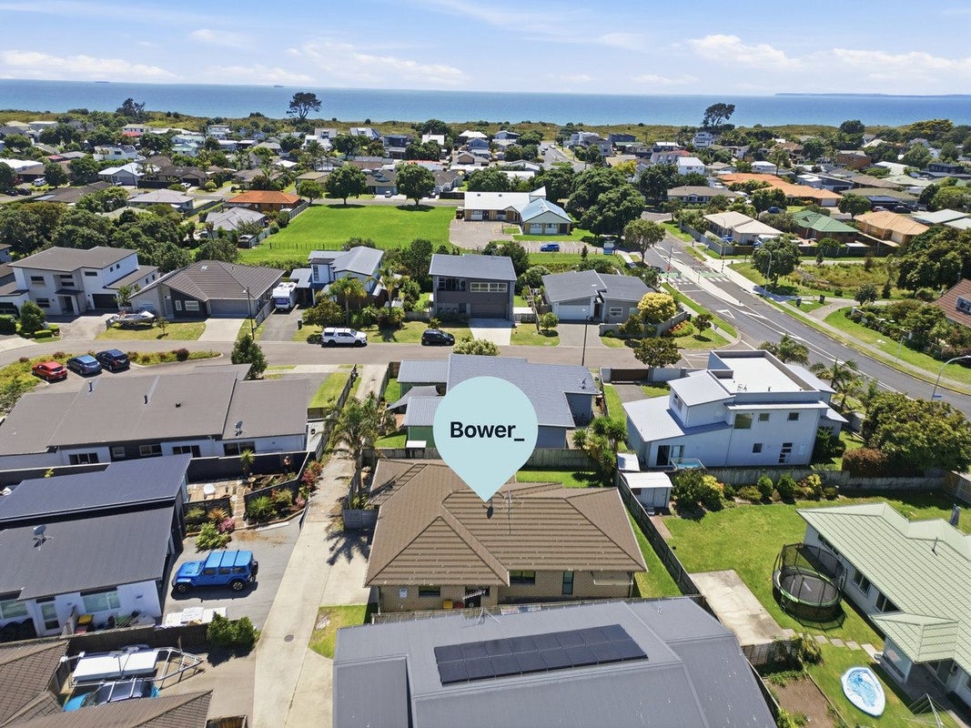 5 Ella Place, Papamoa Beach, Papamoa - Carousel 2