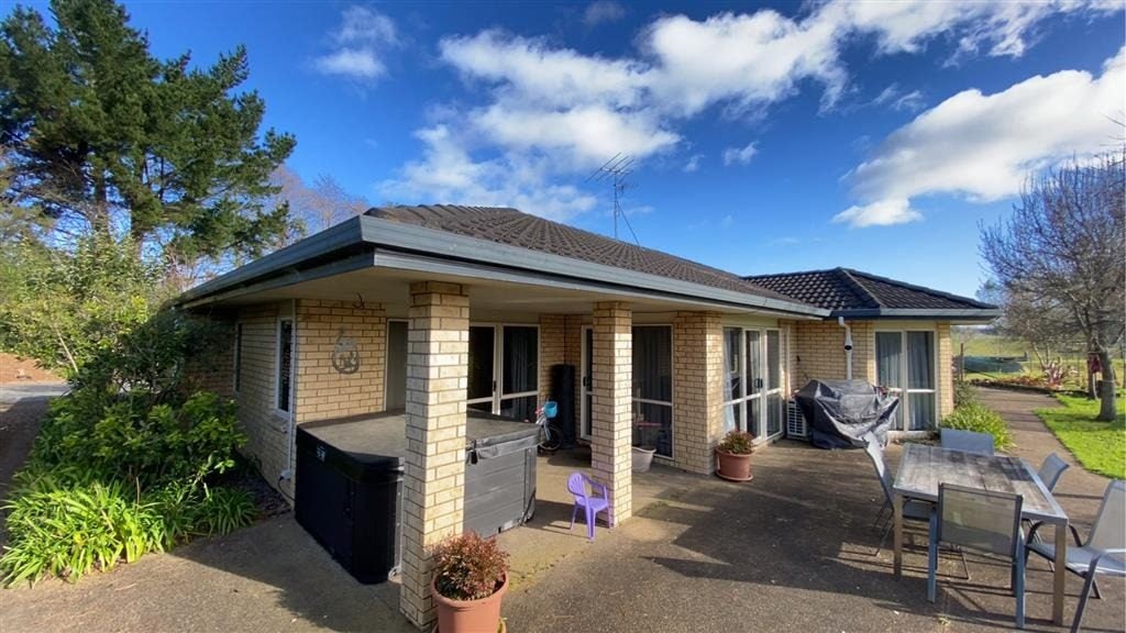 60 Oira Road, Drury - Carousel 1