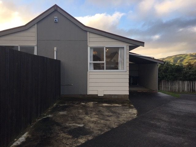 15A Trispen Place, Camborne, Porirua - Carousel 1