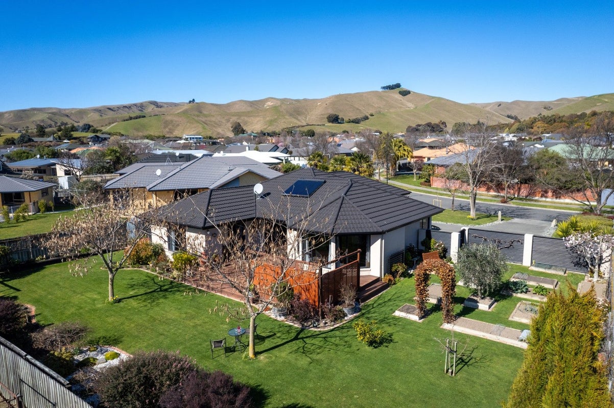 35 Hope Drive, Witherlea, Blenheim - Carousel 1