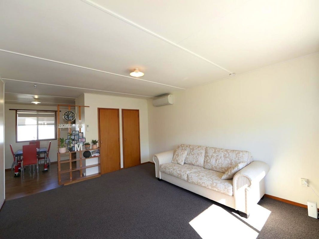 2/1012 Plunket street, Saint Leonards, Hastings - Carousel 2