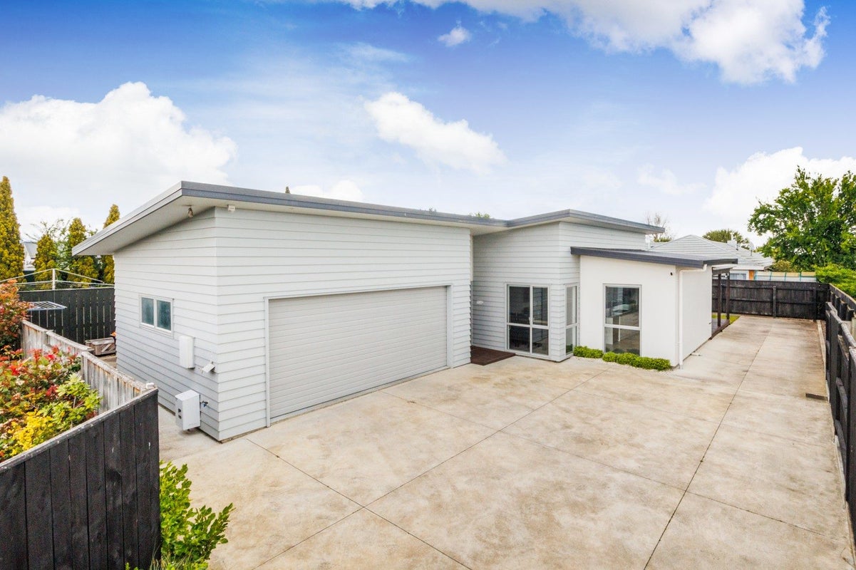 62A Milson Line, Milson, Palmerston North - Carousel 2