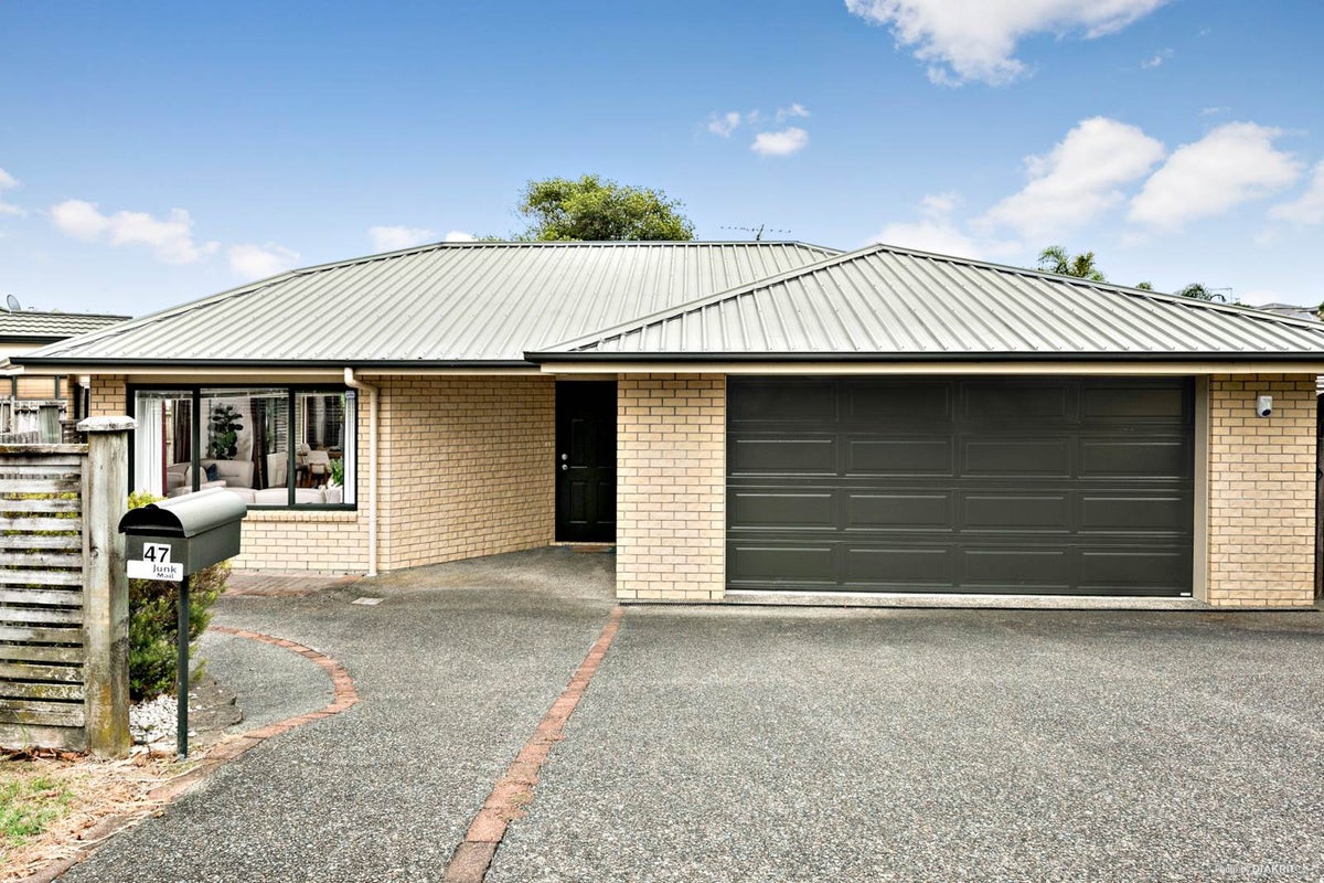 47 Ponderosa Drive, Oteha, Auckland - Carousel 2