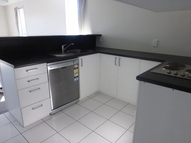 1/14 Brougham Street, Addington, Christchurch - Carousel 2