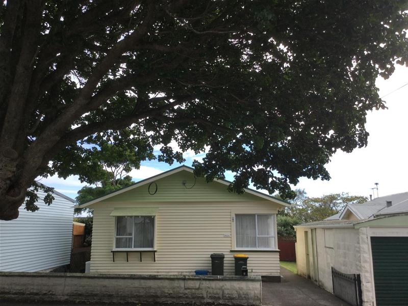 6 Selwyn Street, Lower Vogeltown, New Plymouth - Carousel 1