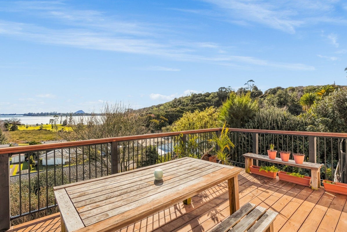 33 Dingadee Street, Welcome Bay, Tauranga - Carousel 15