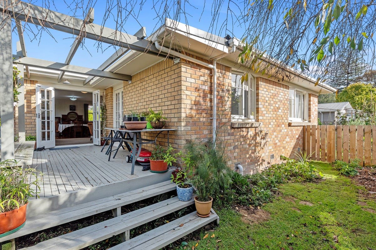 79 Aurora Terrace, Hillcrest, Hamilton - Carousel 2