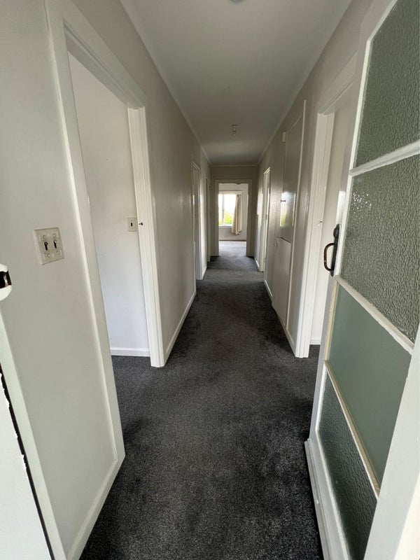 55 Sunrise Avenue, Murrays Bay, Auckland - Carousel 2