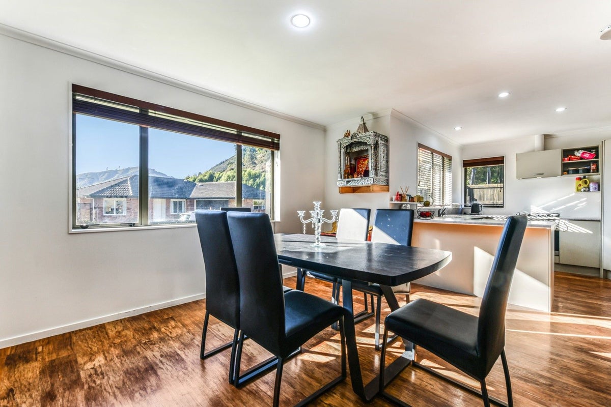 5 Cummins Street, The Brook, Nelson - Carousel 2