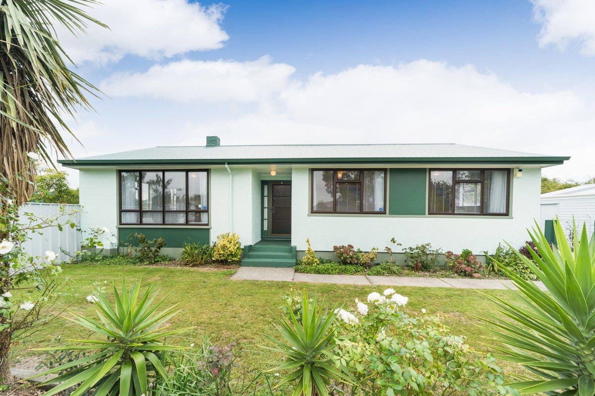 64 Highbury Avenue, Highbury, Palmerston North - Carousel 1