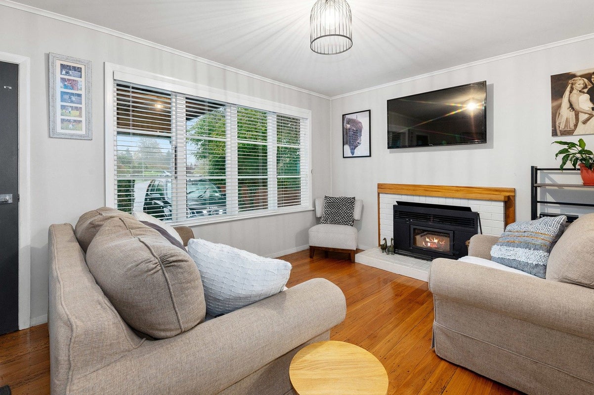 9 Waiwhero Street, Mangakakahi, Rotorua - Carousel 2