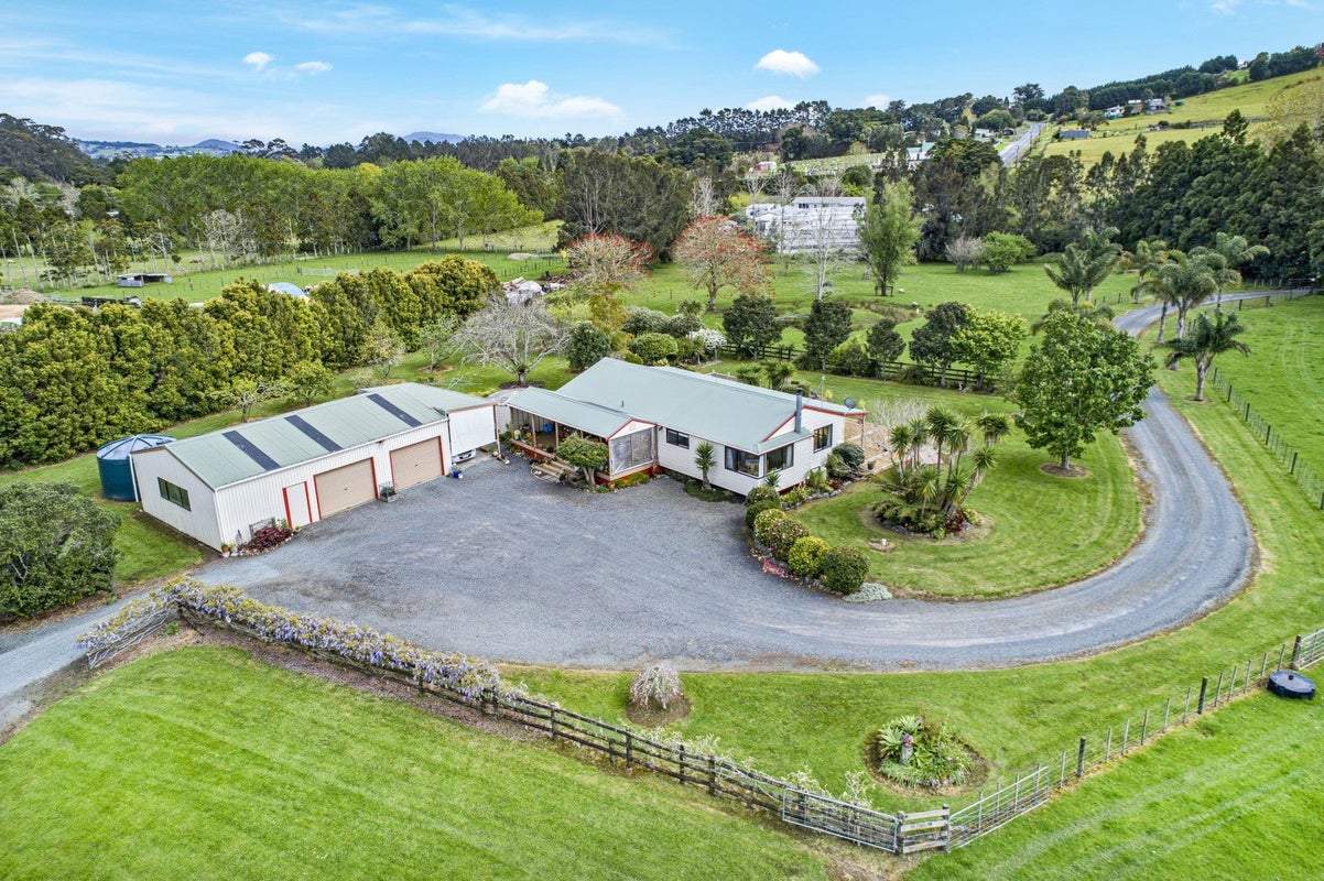 27 Apotu Road, Kamo - Carousel 2