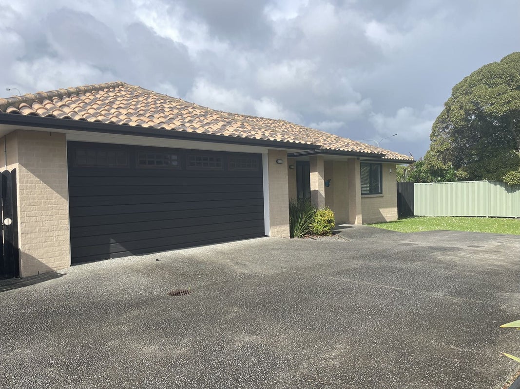 24 Caltra Place, East Tamaki, Auckland - Carousel 1