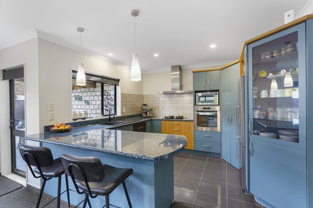48 Regent Drive, Paraparaumu Beach, Paraparaumu - Carousel 2