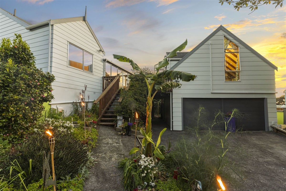 36 Houston Place, Bayview, Auckland - Carousel 26