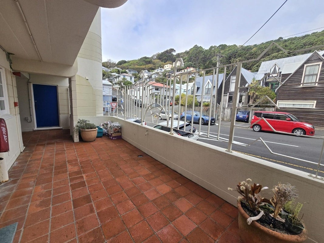 82 Majoribanks Street, Mount Victoria, Wellington - Carousel 9