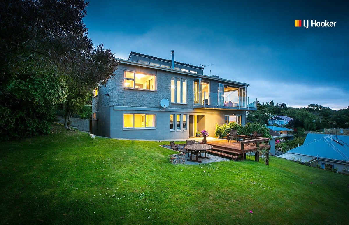 8 Comely Bank, Opoho, Dunedin - Carousel 1