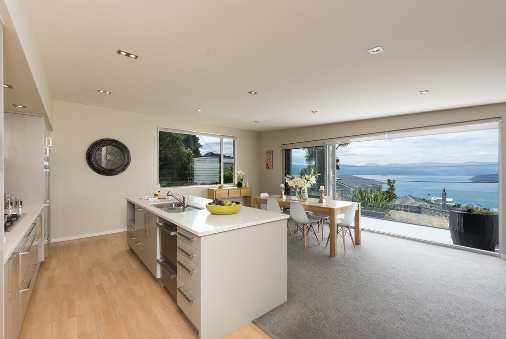 44 Waru Street, Khandallah, Wellington - Carousel 1