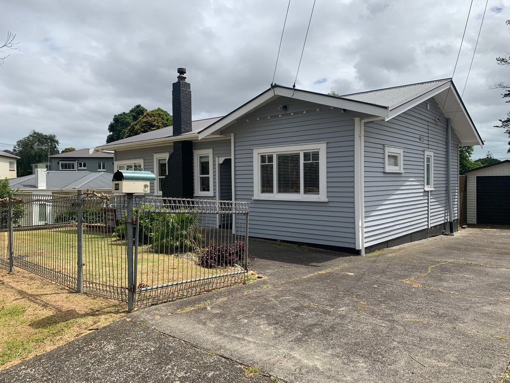 26 Sturges Avenue, Otahuhu, Auckland - Carousel 1