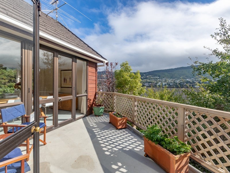 13 Duncan Street, Tawa, Wellington - Carousel 2
