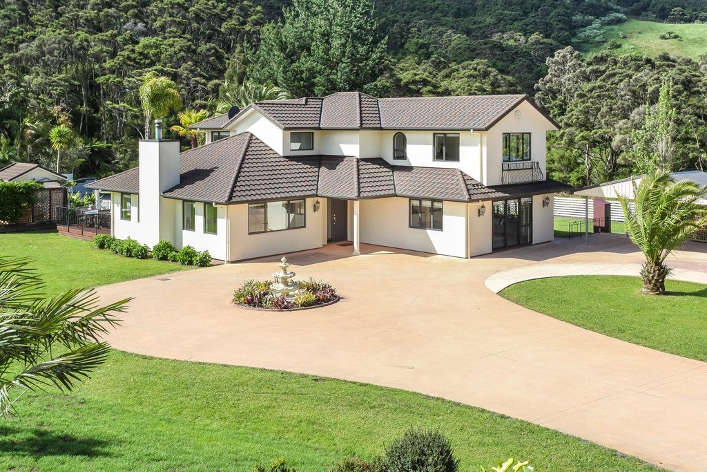 360 Ness Valley Road, Papakura - Carousel 2