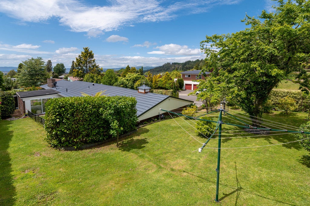 1 Balwyn Avenue, Tihiotonga, Rotorua - Carousel 26