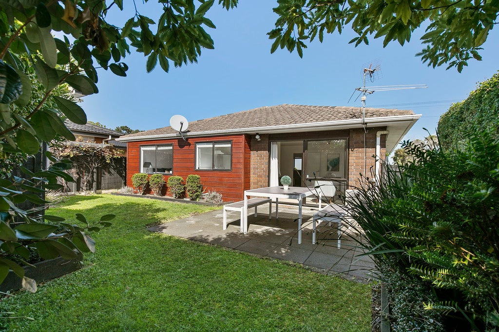 3/43 Alverston Street, Waterview, Auckland - Carousel 1