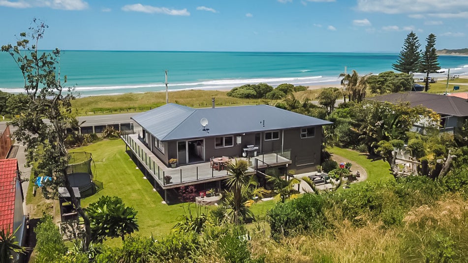 76 Moana Road, Okitu, Gisborne - Carousel 2