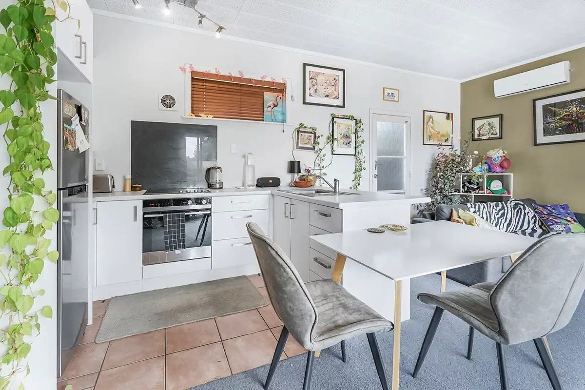 116 Forest Lake Road, Forest Lake, Hamilton - Carousel 2