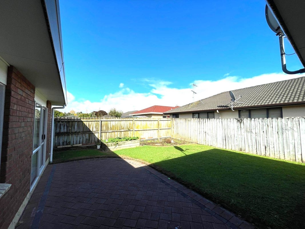 2 Feeny Crescent, East Tamaki, Auckland - Carousel 13