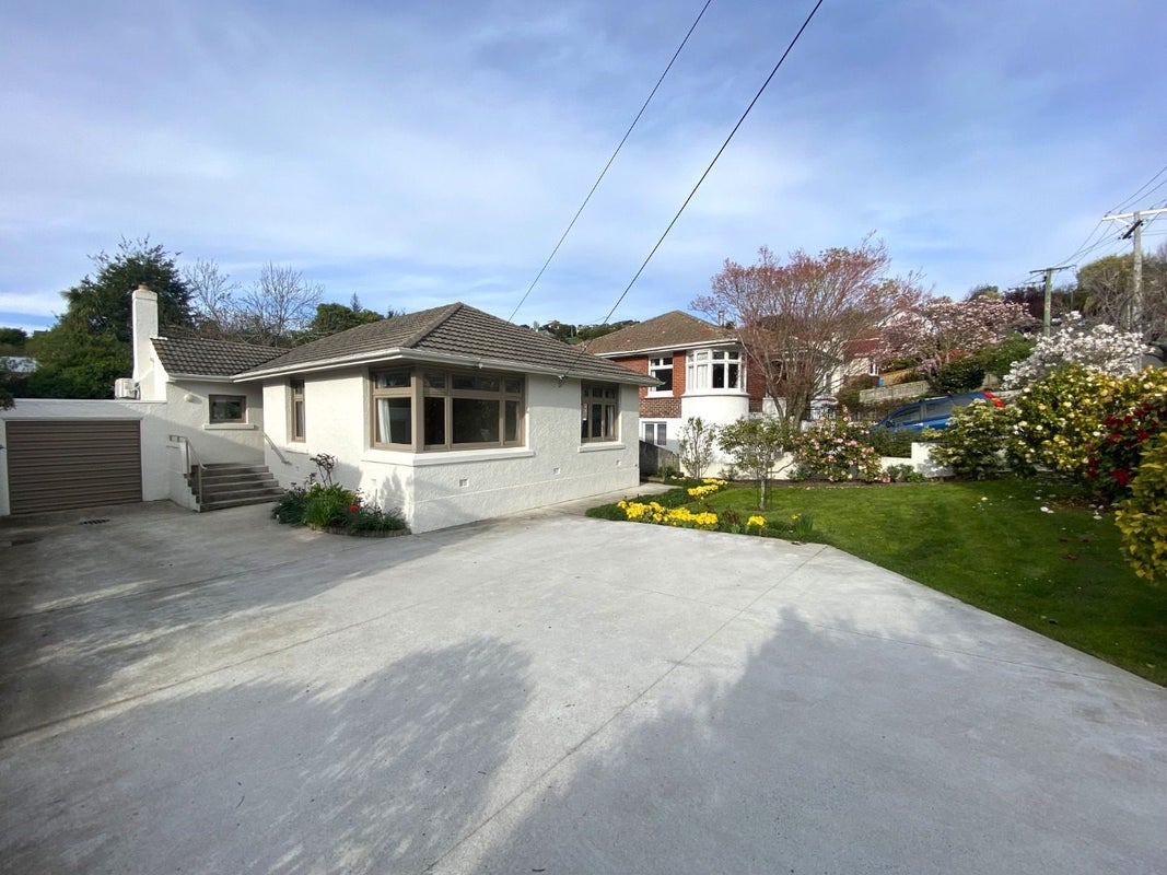 27 Glendining Avenue, North East Valley, Dunedin - Carousel 1