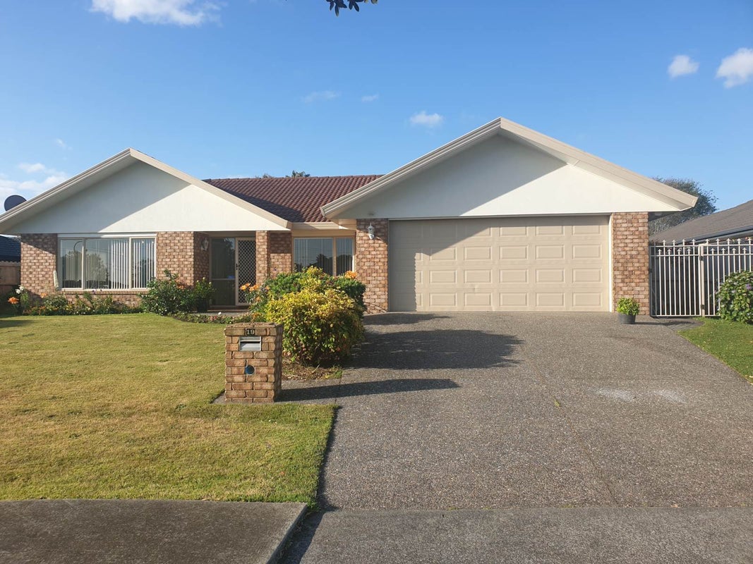 19 Moss Crescent, Takanini, Auckland - Carousel 6