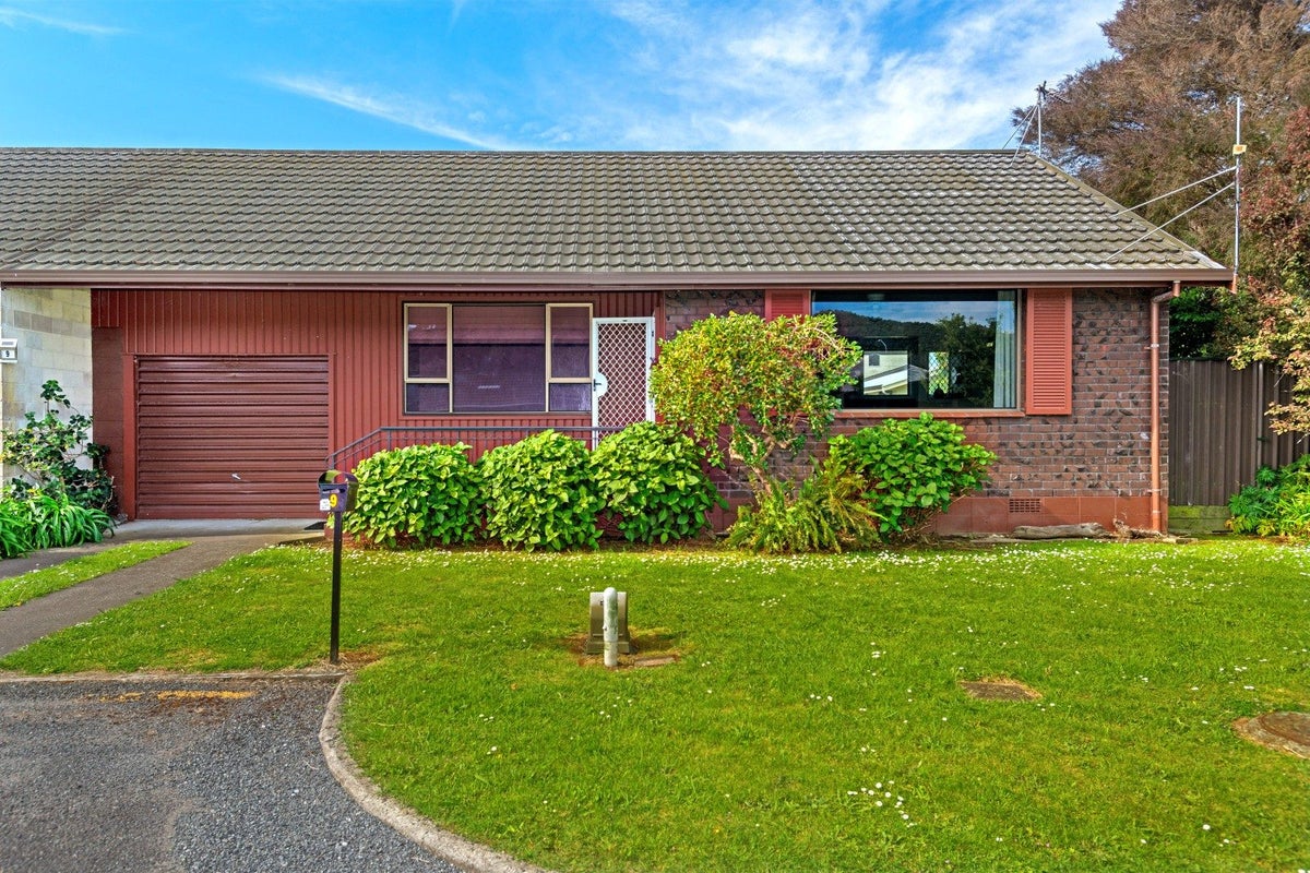 9 Stevenson Lane, Kaiti, Gisborne - Carousel 1