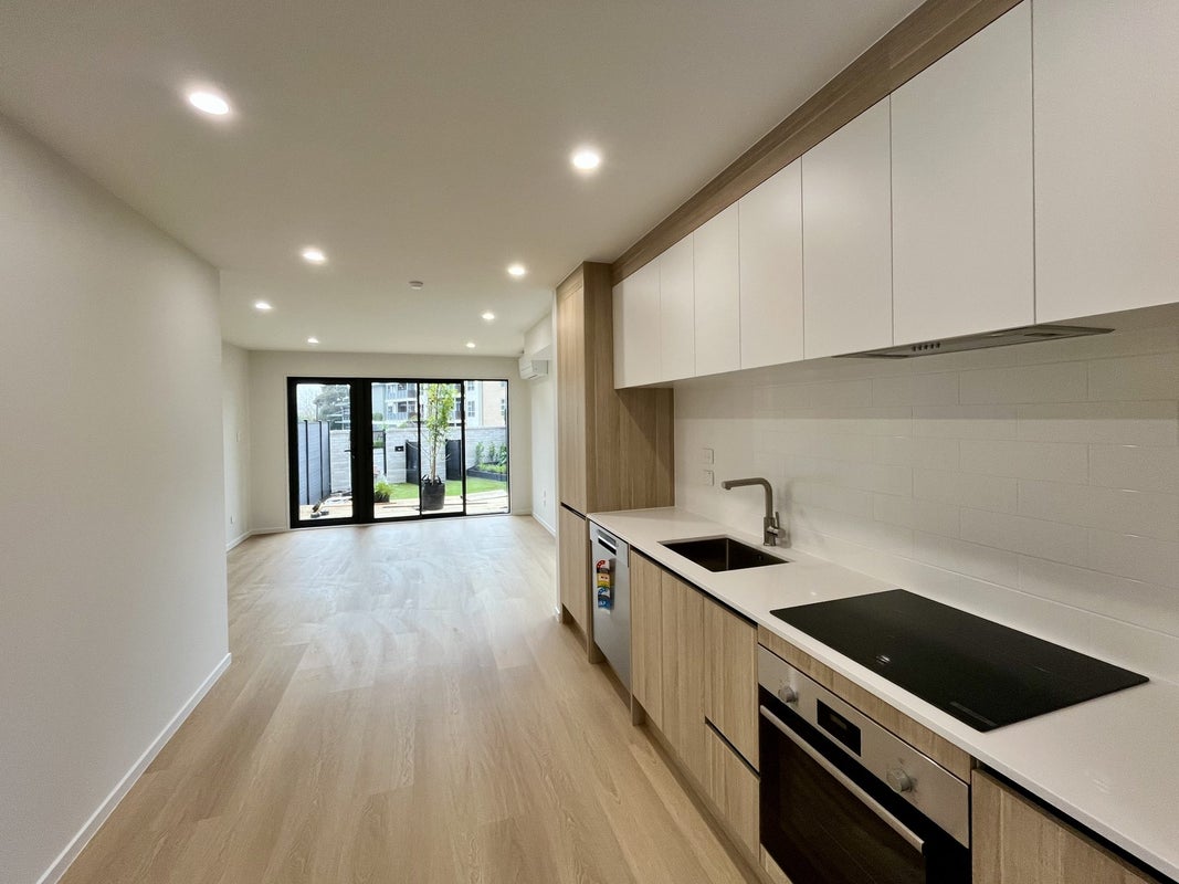 8/1335 Victoria Street, Beerescourt, Hamilton - Carousel 2