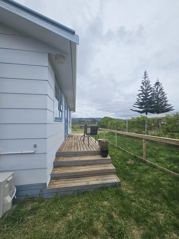 42 Rutherford Drive, Waikanae Beach, Waikanae - Carousel 1