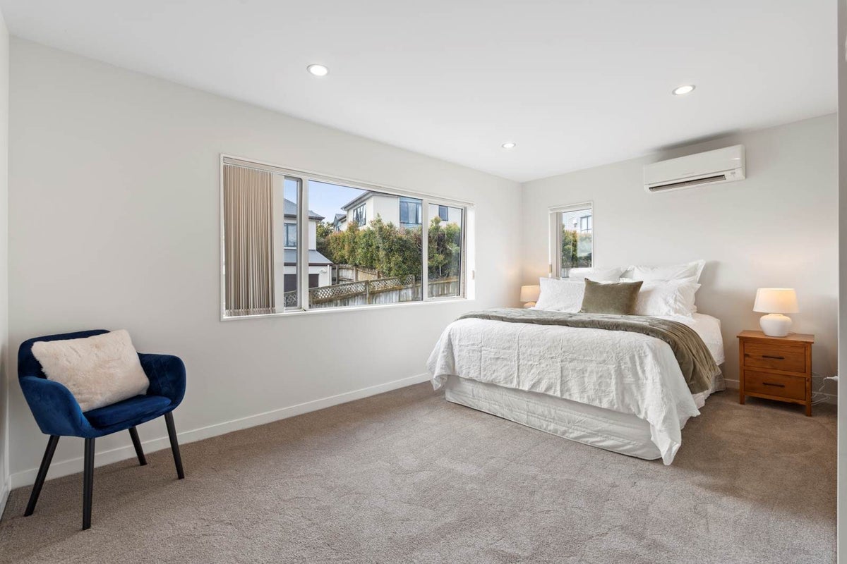 51 Sohlue Place, Oteha, North Shore City, Auckland - Carousel 2