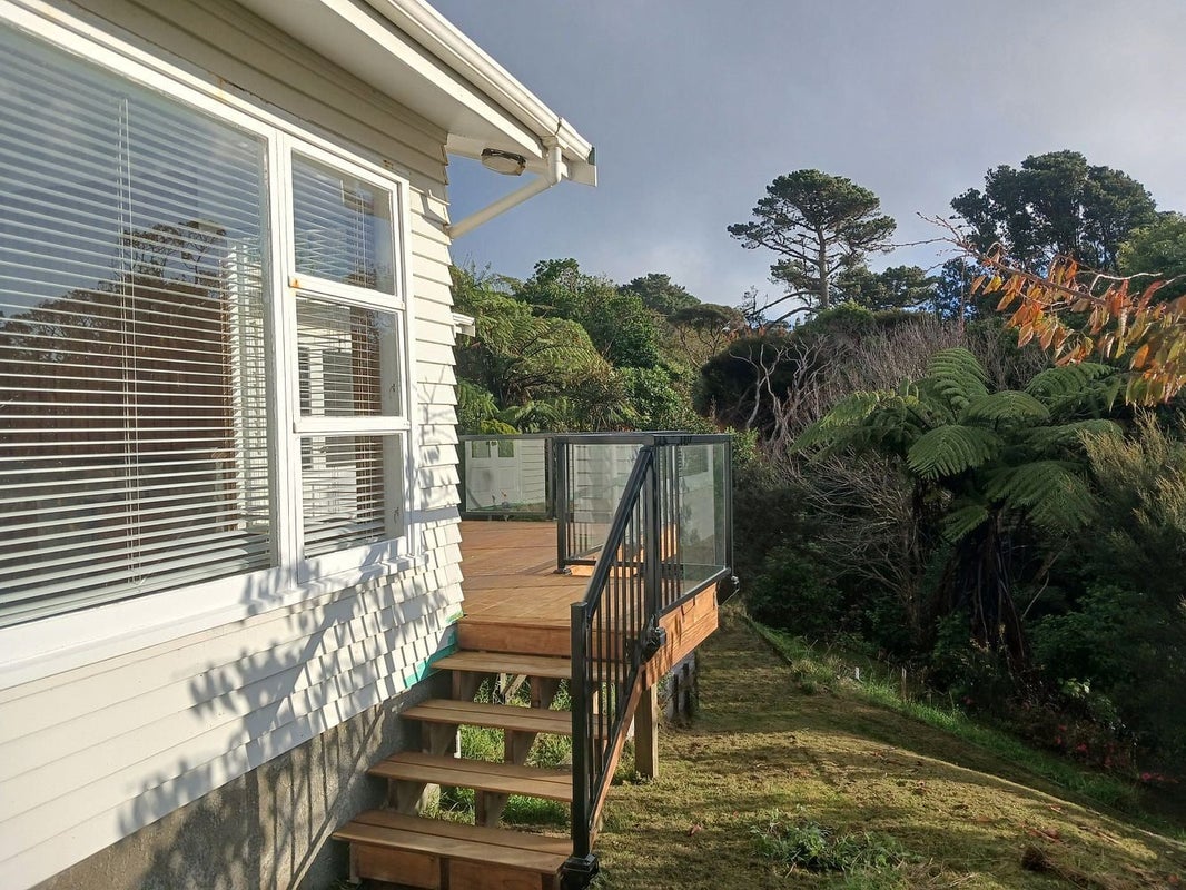10 Toenga Road, Pukerua Bay, Porirua - Carousel 2