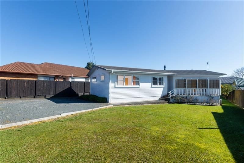 56 Orams Road, Hillpark, Auckland - Carousel 2