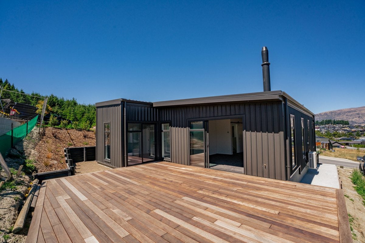2 Tuohy Lane, Wanaka - Carousel 2