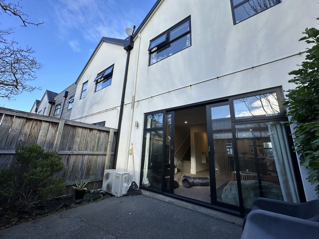 2/34 John Campbell Crescent, Hillmorton, Christchurch - Carousel 16