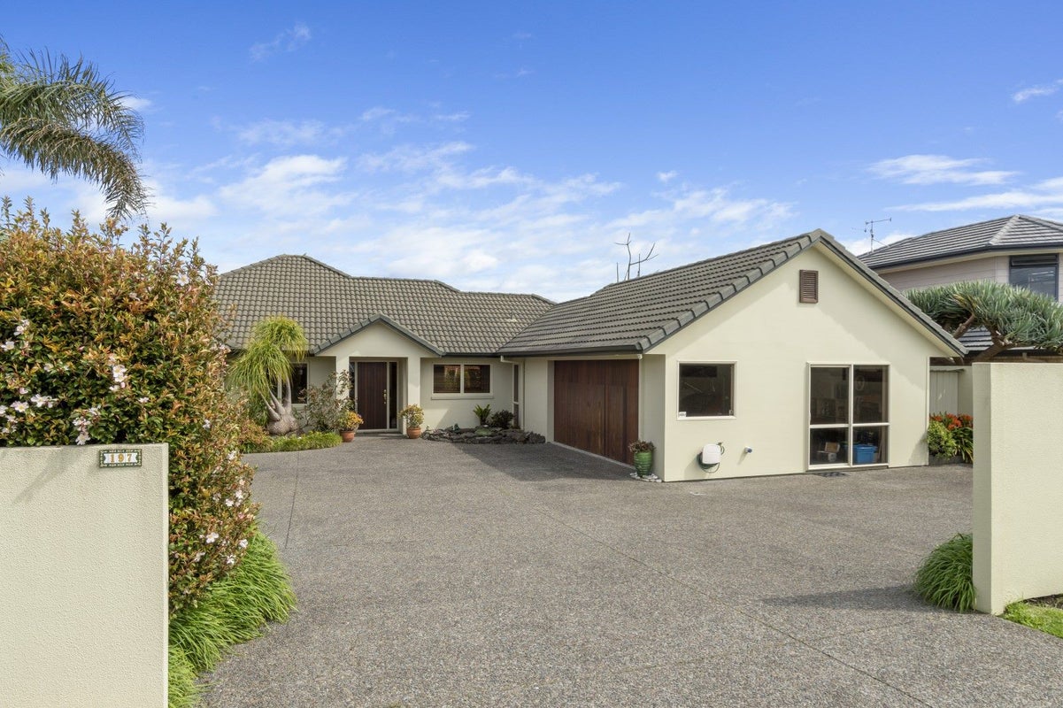 197 Tanners Point Road, Tanners Point, Katikati - Carousel 1