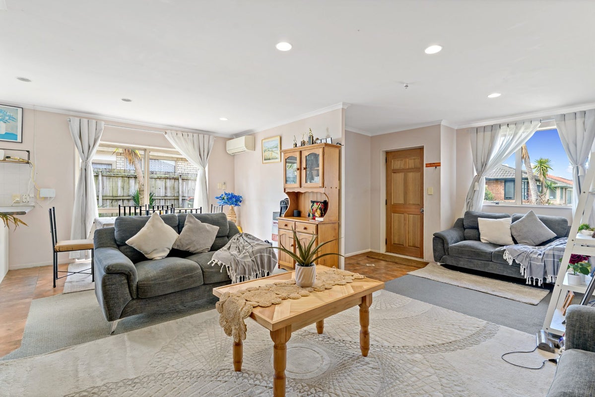 13 Piriti Place, Weymouth, Manukau City, Auckland - Carousel 2