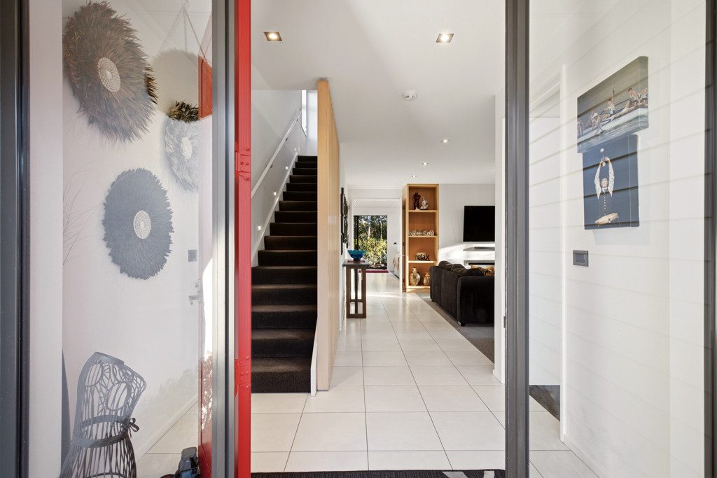 9 Glen Oaks Drive, Northwood, Christchurch - Carousel 2