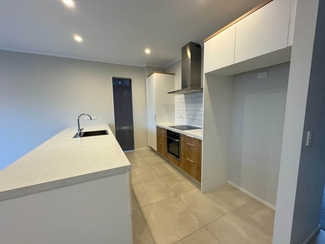 10 Ringa Matau Road, Hobsonville, Auckland - Carousel 2