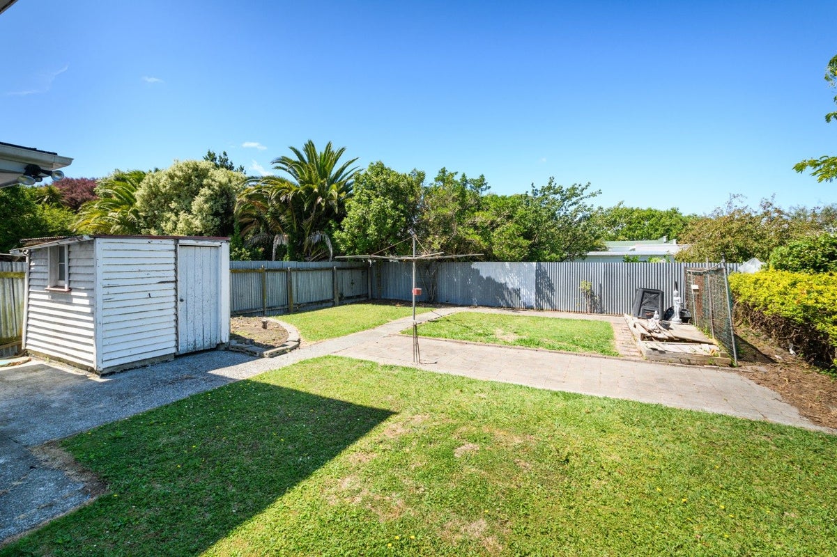 248 College Street, West End, Palmerston North - Carousel 22