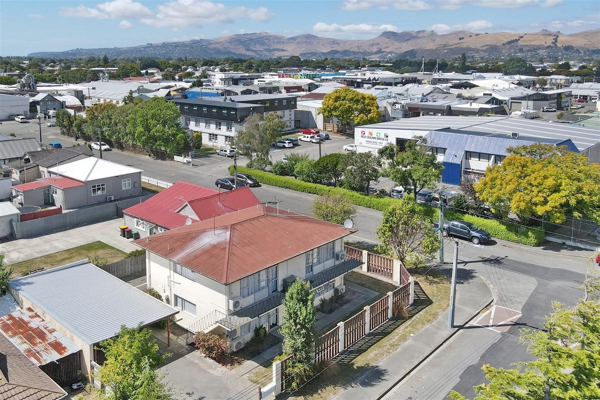 3/2 Raglan Street, Phillipstown, Christchurch - Carousel 2