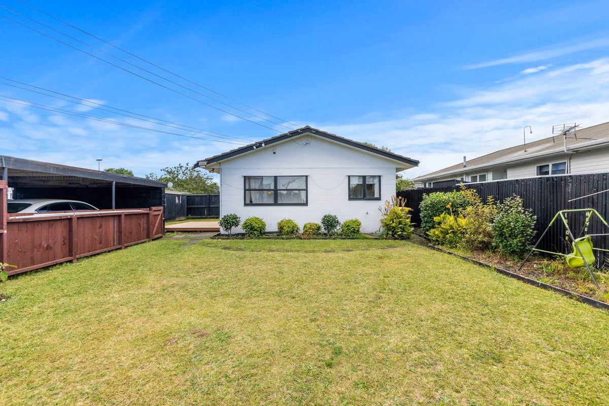 1/108 Gloucester Road, Manurewa, Auckland - Carousel 2